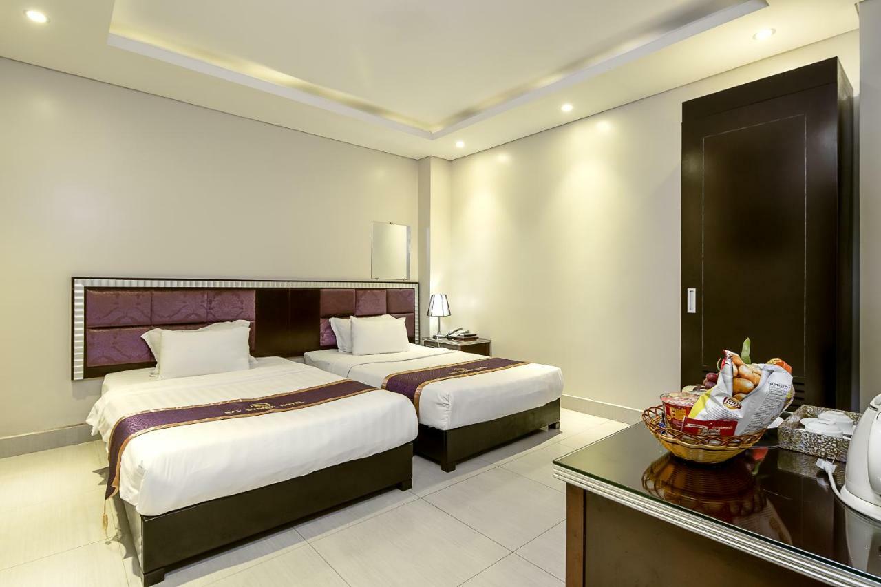 Bay Sydney Hotel Da Nang Bagian luar foto