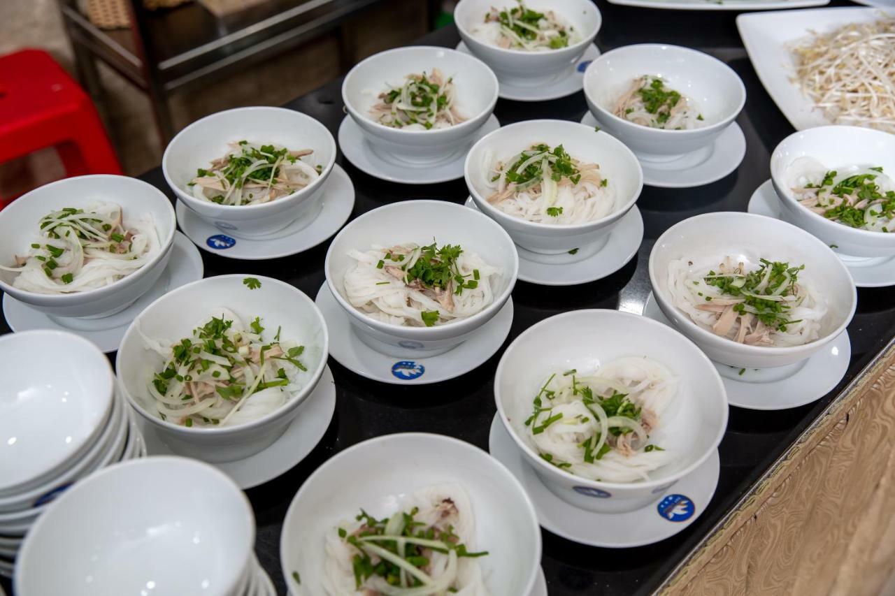 Bay Sydney Hotel Da Nang Bagian luar foto